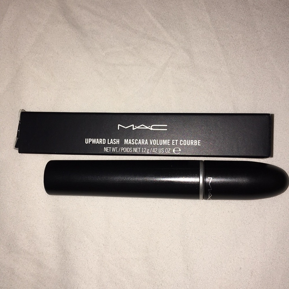 MAC Uoward Lash Mascara Black